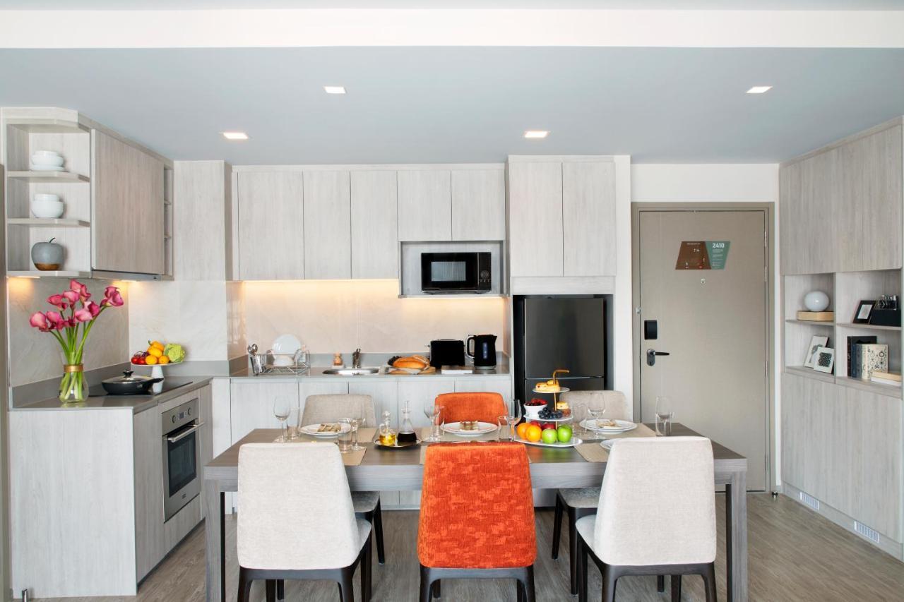 Somerset Rama 9 Бангкок Экстерьер фото A kitchen at 10 riverside
