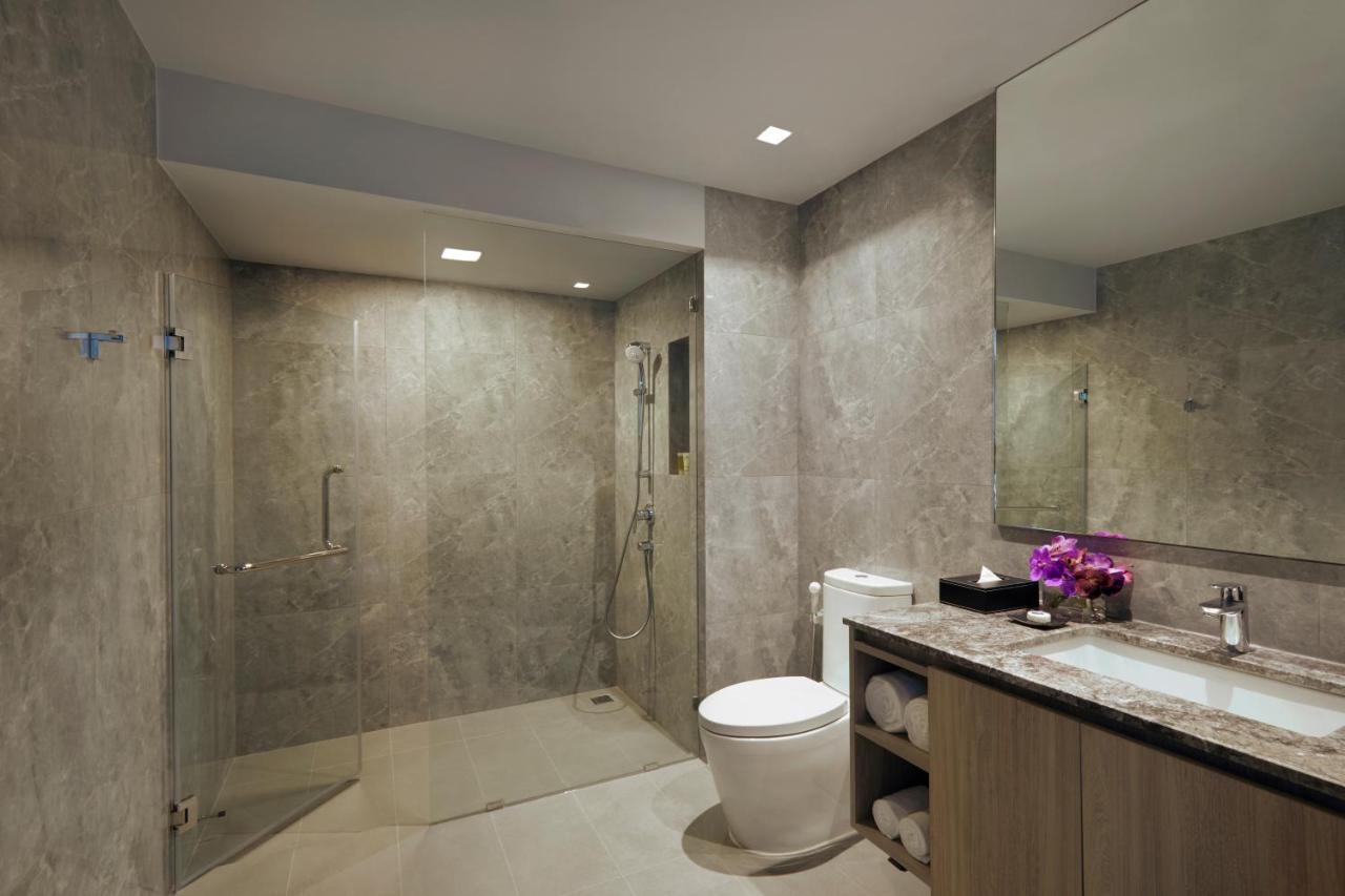 Somerset Rama 9 Бангкок Экстерьер фото A wet bathroom in Singapore